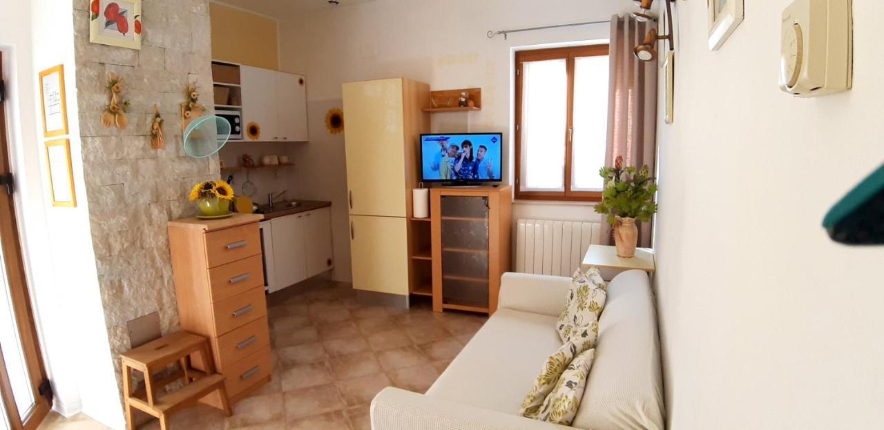 Apartments Demori Galizana Exterior photo