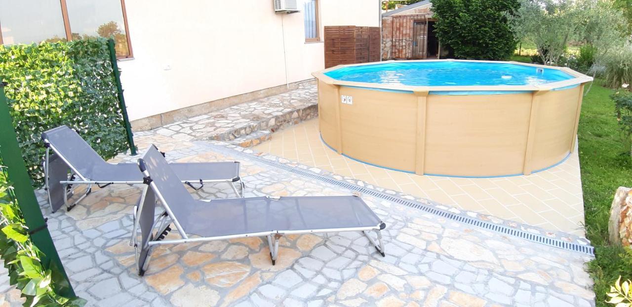 Apartments Demori Galizana Exterior photo